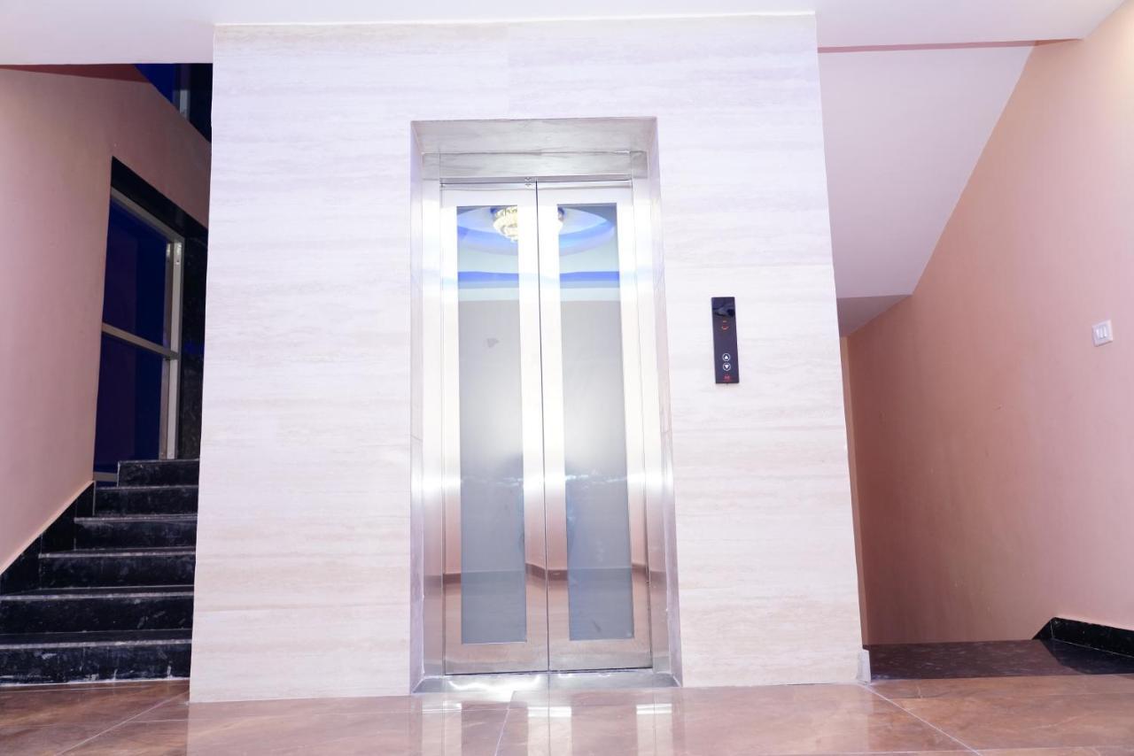 Expomart Inn Greater Noida Kültér fotó